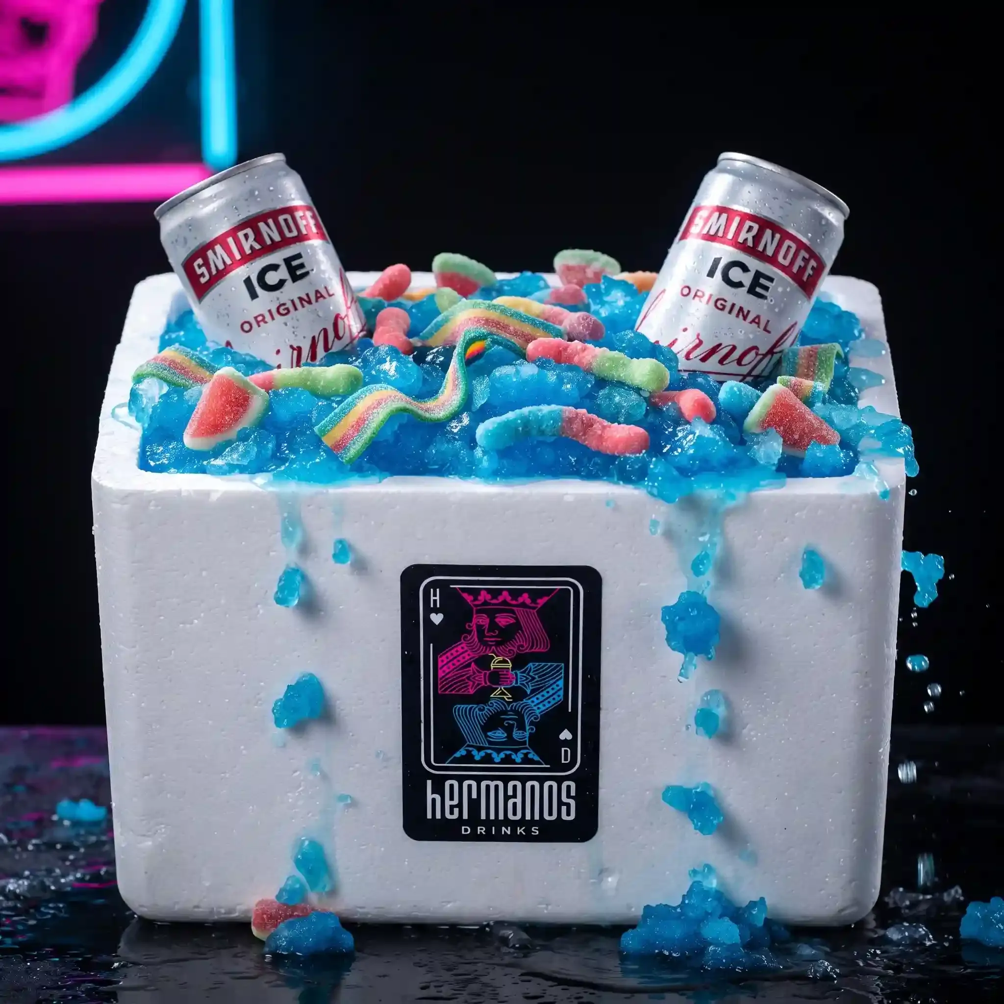 Pecera Smirnoff — peceras de Hermanos Drinks, para compartir